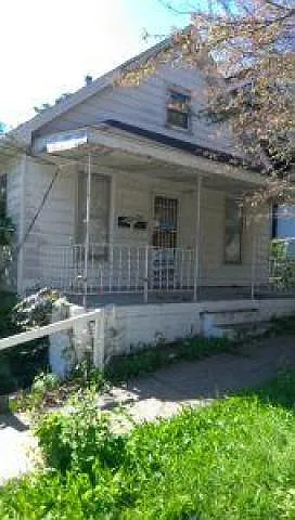 316 Division St photo 1