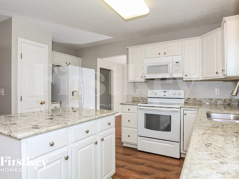 8106 Autumn Pl — Photo 7