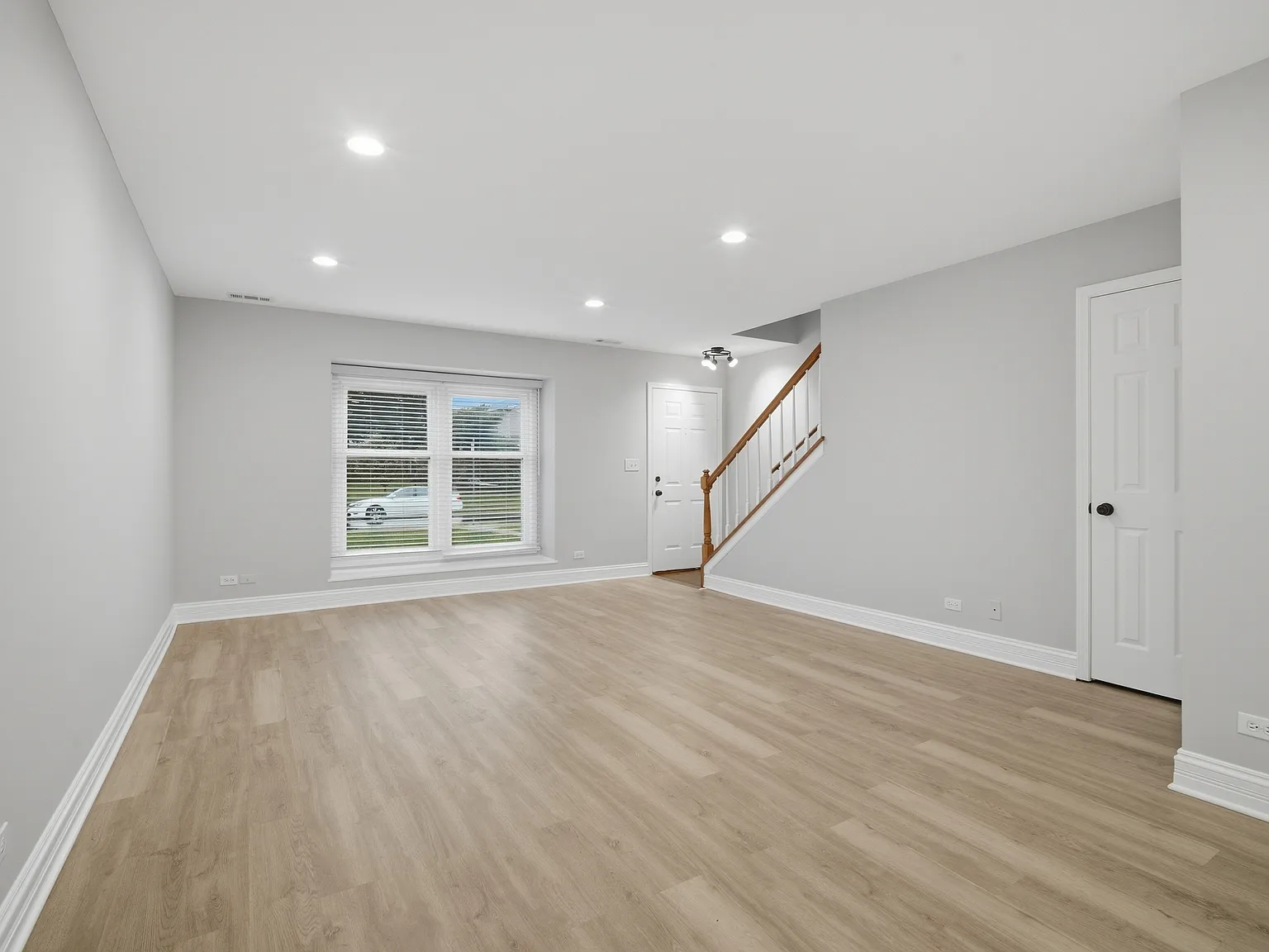 2 bed, 1.5 bath, $2,700 — Photo 3