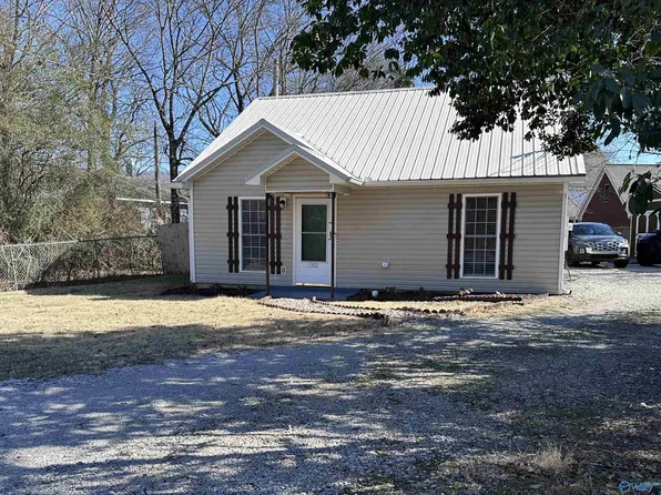 1902 Toll Gate Rd SE, Huntsville, AL 35801