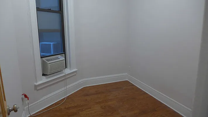 Rented by Garfield Realty  | media 41