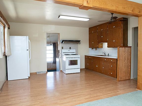 2nd image of 155 Michigan Dr