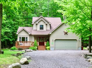 85 W Creek View Dr, Gouldsboro, PA