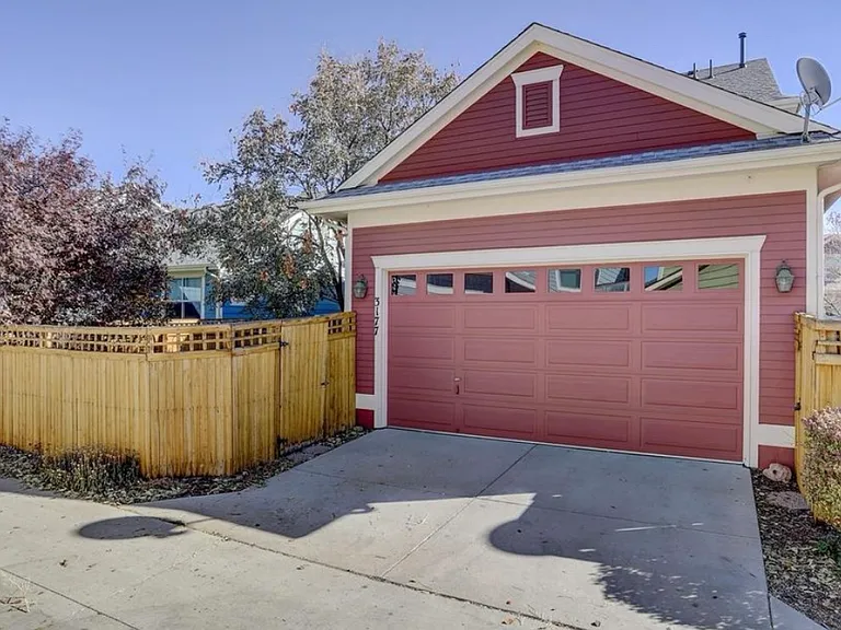 3177 Geneva Ct — Photo 20