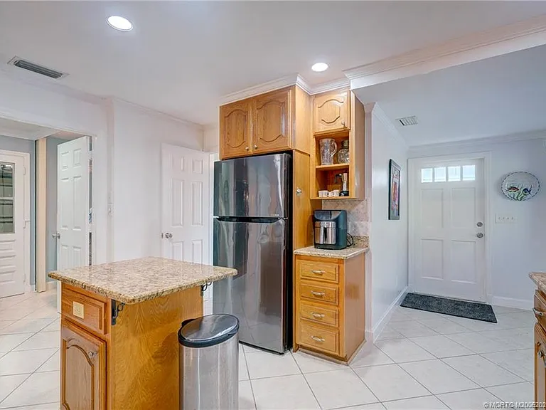 1446 Wyn Cove Dr — Photo 23