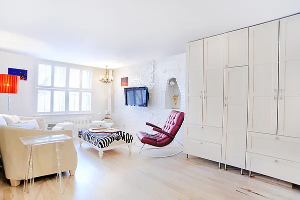 Sold by (Legacy) Shelli Scrimale, LREB | media 12