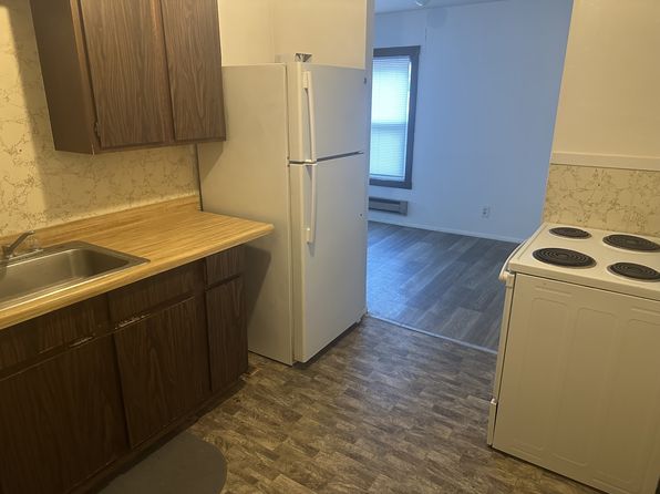 145 E Main St