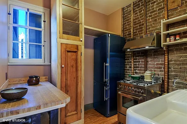 Rented by Erica Sullivan, LREB | media 16