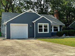 236 Franklin Dr, Berea, OH 44017