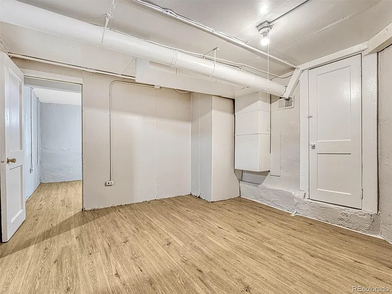548 S Lincoln St #BASEMENT — Photo 15