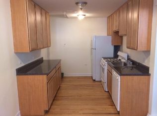 3916 N Pine Grove Ave #G, Chicago, IL 60613