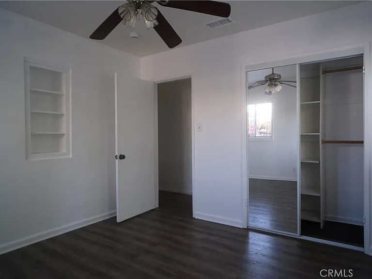 14932 Roscoe Blvd — Photo 3