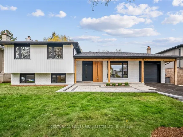 4505 Spruce Ave, Burlington, ON L7L 1M5