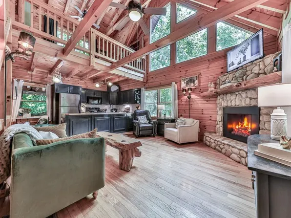 34 Amber Way, Morganton, GA 30560