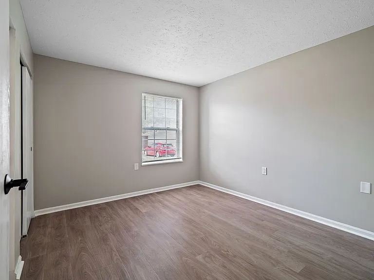 Cherry Tree Village Apartments — Photo 109