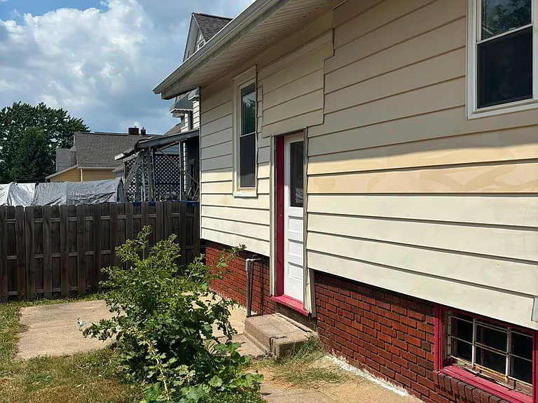 3611 Buechner Ave — Photo 26