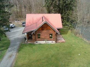 6911 Skinner Rd, Granite Falls, WA 98252