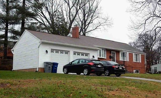 2nd image of 3907 Bruce Ln