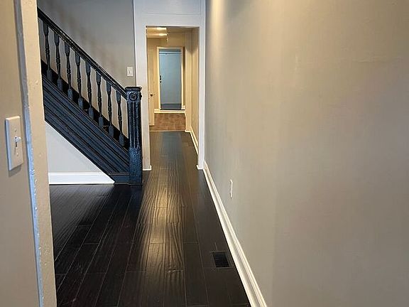 3rd image of 1899 Rutland Ave