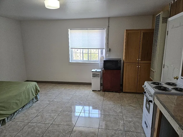 4337 Bishop Way — Photo 2