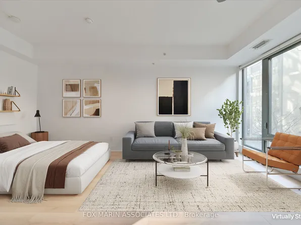 32 Camden St #301, Toronto, ON M5V 0G4
