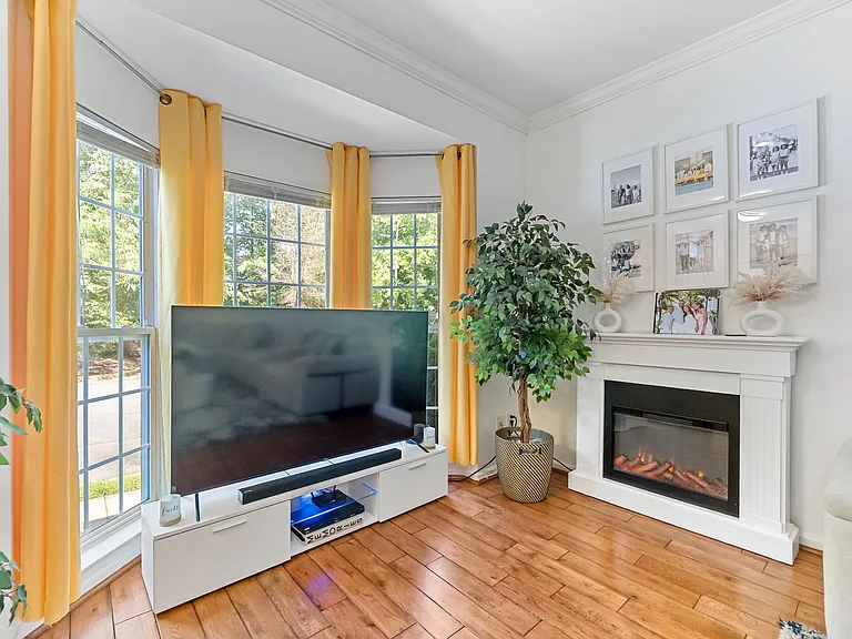 7839 Seafarer Way — Photo 6