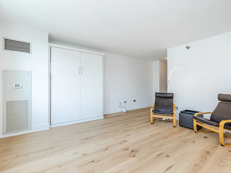 33 W Ontario St #31D — Photo 14