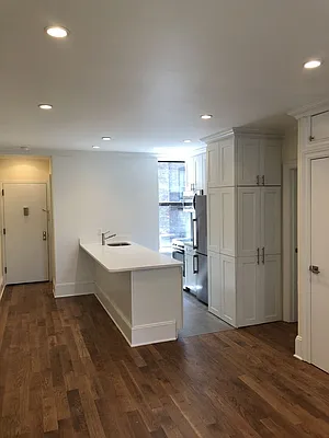 Rented by Sky Management | media 9