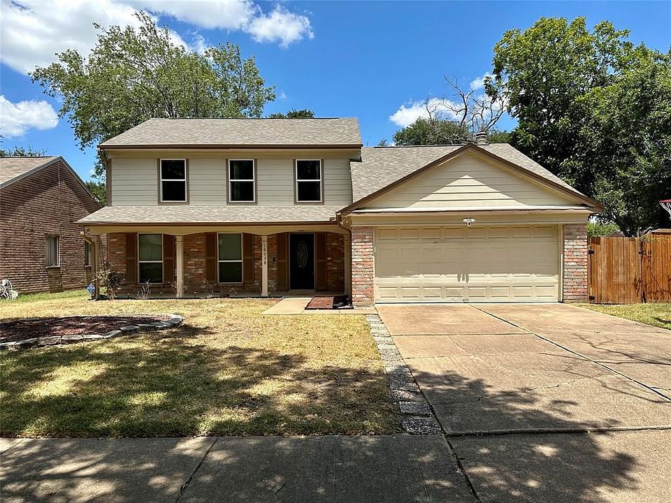 1st image of 18038 Green Hazel Dr