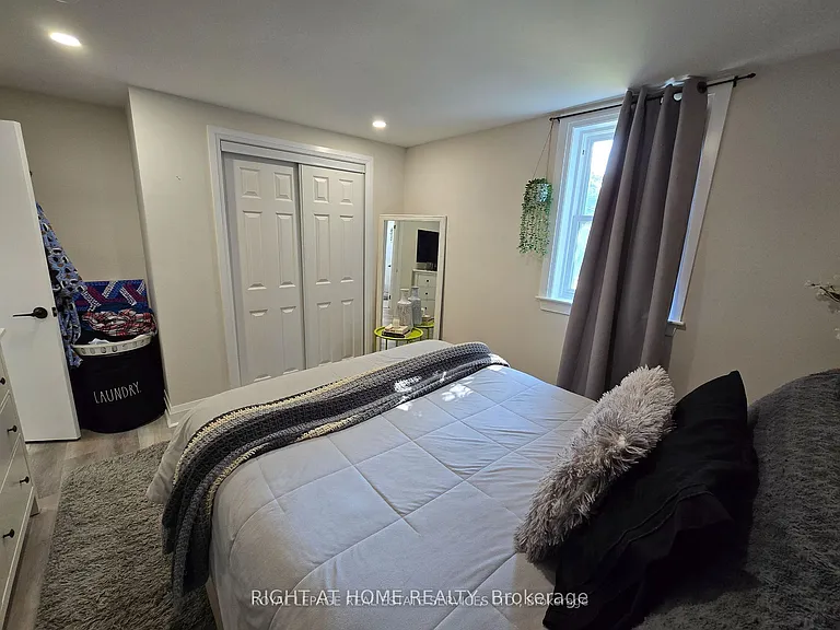 18 Ewing St #2 — Photo 19