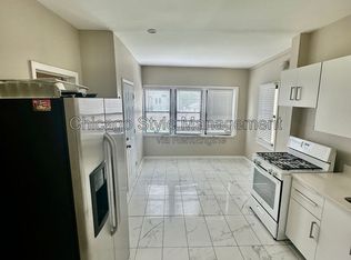2835 W 38th Pl #1, Chicago, IL 60632
