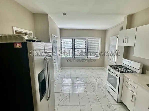 2835 W 38th Pl #1, Chicago, IL 60632