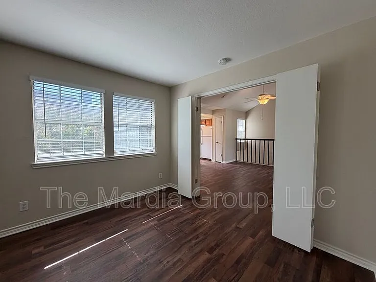 6220 Bentwood Trl #404 — Photo 3