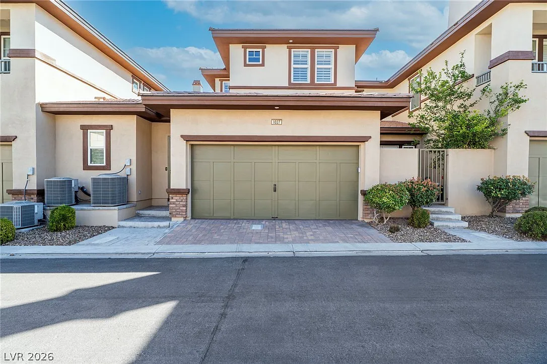 3 bed, 3.5 bath, 2867 sqft, $5,700 — Photo 3