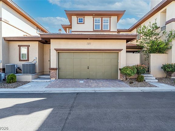 3rd image of 11280 Granite Ridge Dr Unit 1037