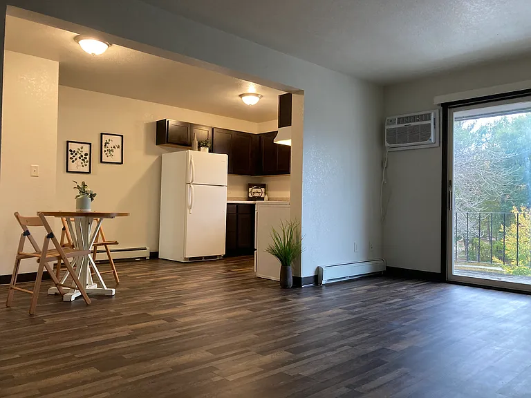 1403 N Washington Ave — Photo 9