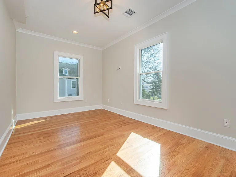 3 Irving Pl #A — Photo 14