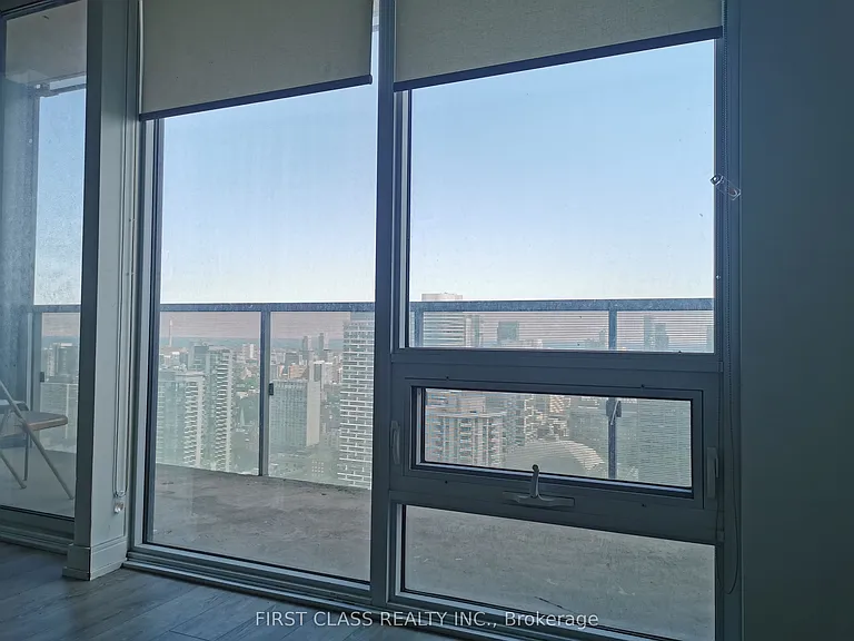 28 Wellesley St E #3504 — Photo 15