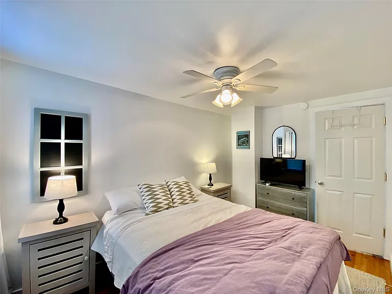 880 Wiggins St — Photo 7