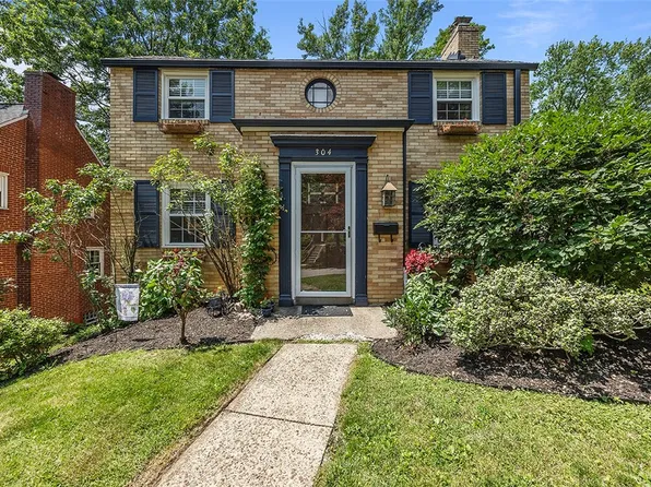 304 Fieldbrook Dr, Pittsburgh, PA 15228