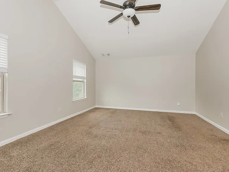 632 Stevens Pl — Photo 11