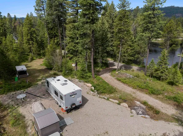 131 Granite Loop, Newport, WA 99156