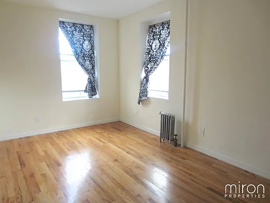 Rented by Miron Properties | media 17