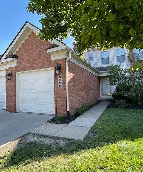 8806 Prairie Ct — Photo 3