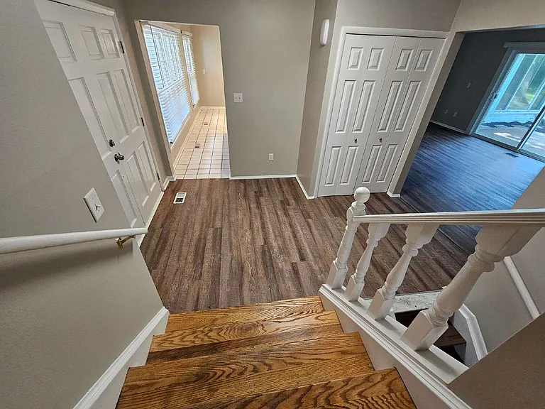 591 E Long Lake Rd — Photo 24