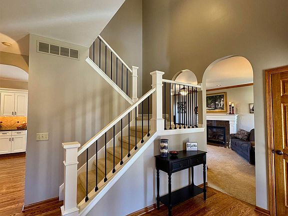 4th image of 4840 Birch Hollow Dr
