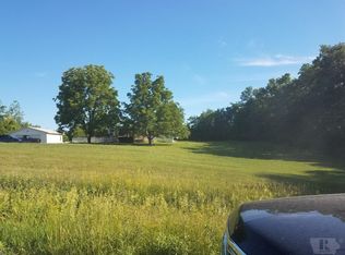 1095 270th St, Mount Pleasant, IA 52641