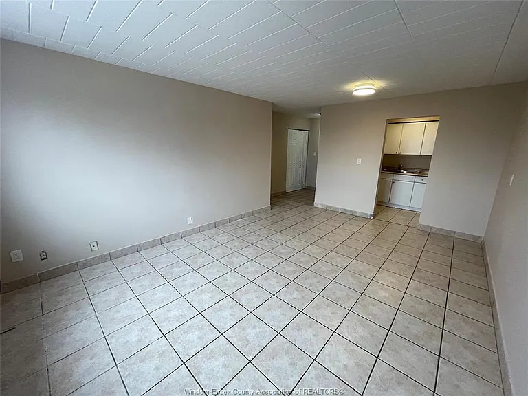 928 Howard Ave #7 — Photo 7