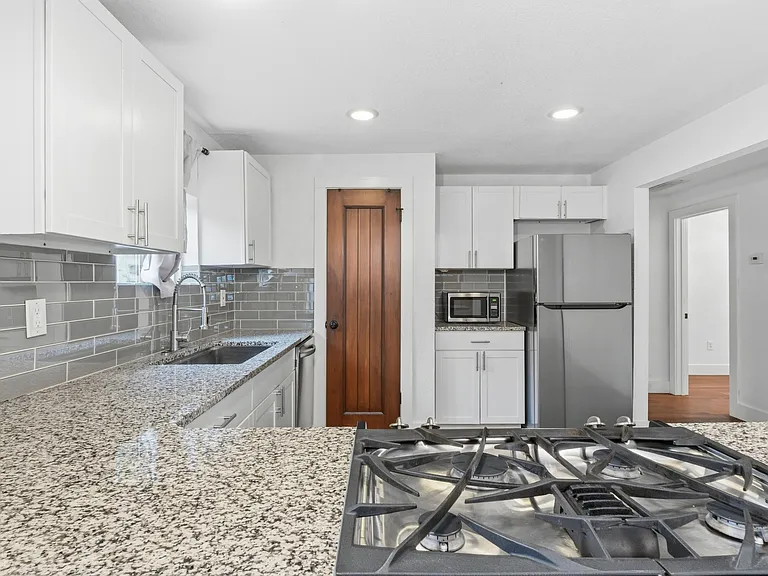 1137 Nickols Ave — Photo 11