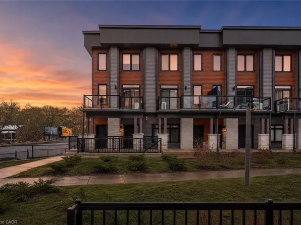 2 Willow St #38, Brant, ON N3L 0K7